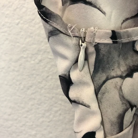 Deep Plunge Dress - Picture 8 of 11